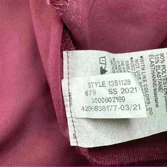 Under Armour Women’s Mauve Button Down Shirt UPF 50 - Picture 12 of 14